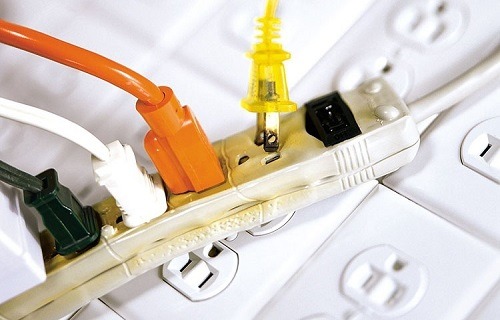 نوع اتصال محافظ ولتاژ برق